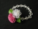 Bracelet pour Demoiselle d'Honneur (Œillet rose et Cosmos blanc) [ref. 203]