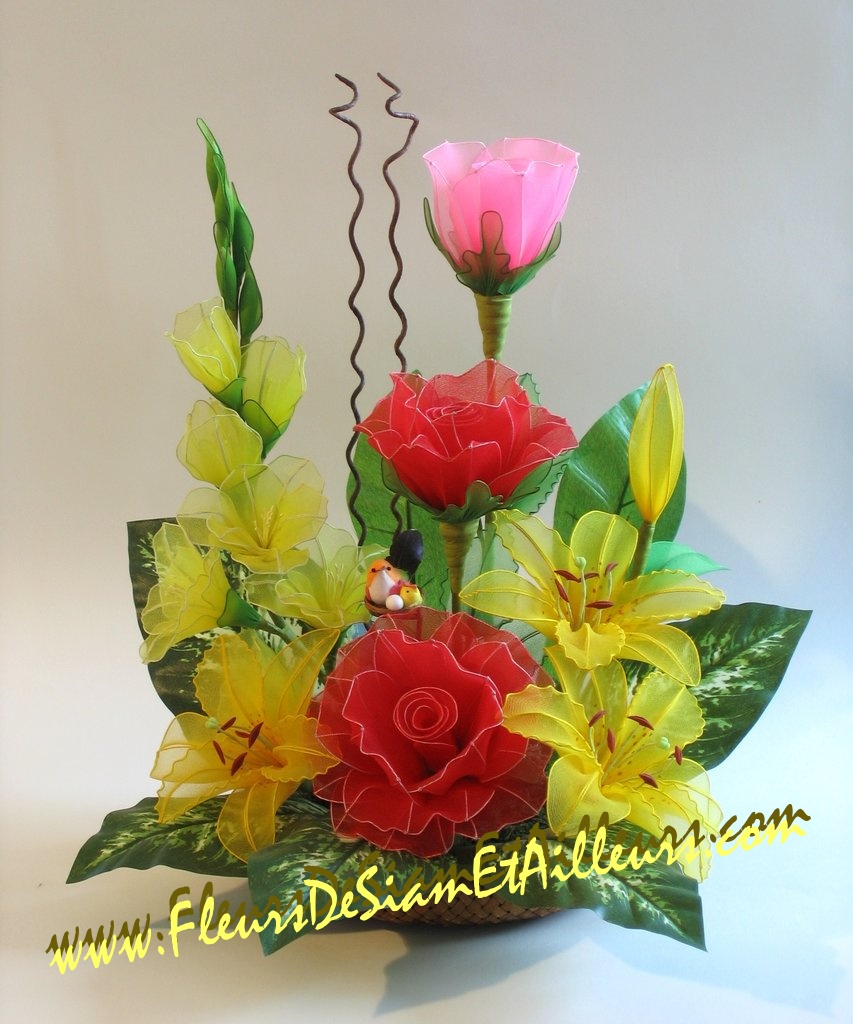 http://www.fleursdesiametailleurs.com/creations/images/fleur_22.jpg